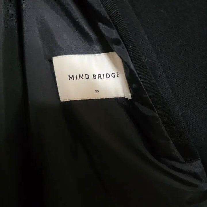 [BUNJANG] Mind Bridge Black Double-Button Long Coat / 마인드브릿지 블랙 코트 95
