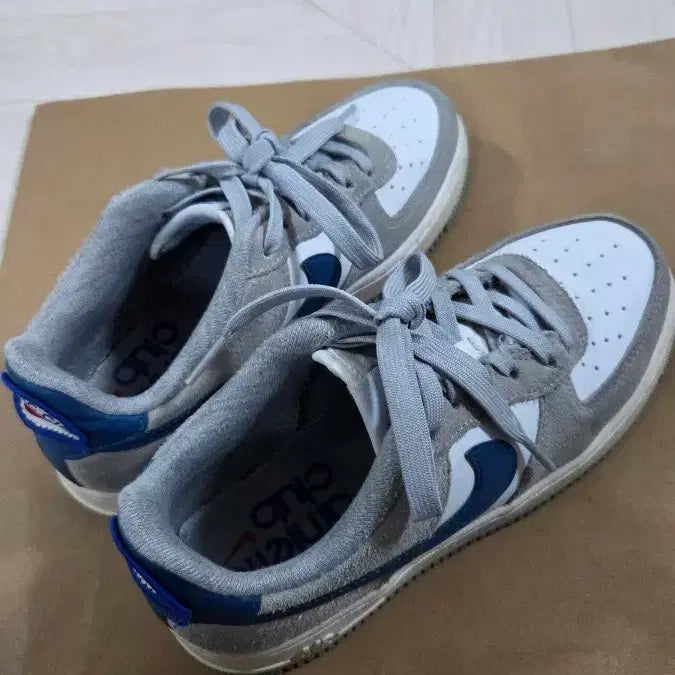 [BUNJANG] Nike Air Force 1 Athletic Club (GS) Sneakers / 에어포스1 애슬레틱 클럽 230 판매