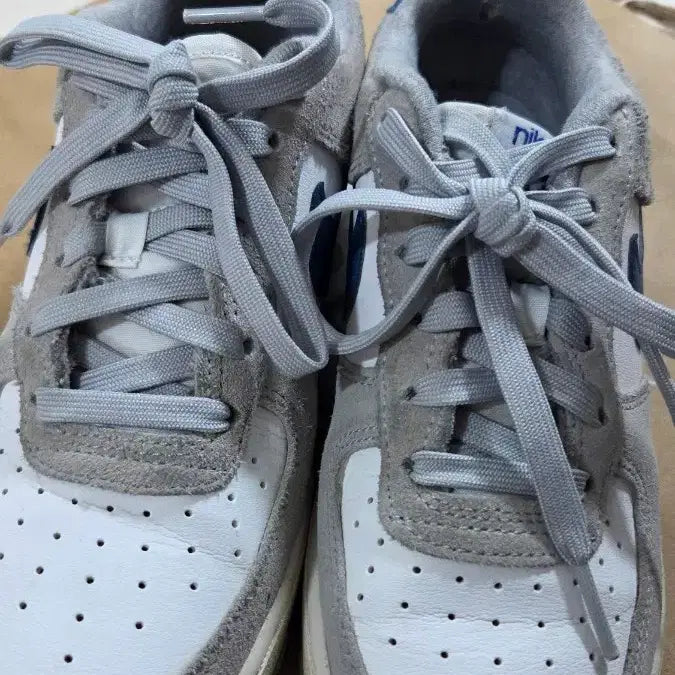 [BUNJANG] Nike Air Force 1 Athletic Club (GS) Sneakers / 에어포스1 애슬레틱 클럽 230 판매
