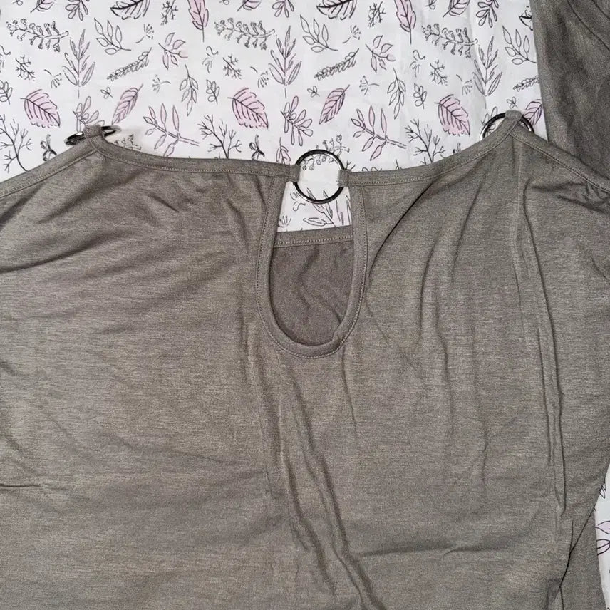 [BUNJANG] RING SHOULDER VTG T / RING SHOULDER VTG T