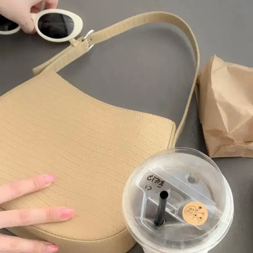 [BUNJANG] toae Leather Tote Bag / 토에 toae 소가죽 토트백 숄더백 가방 레몬버터