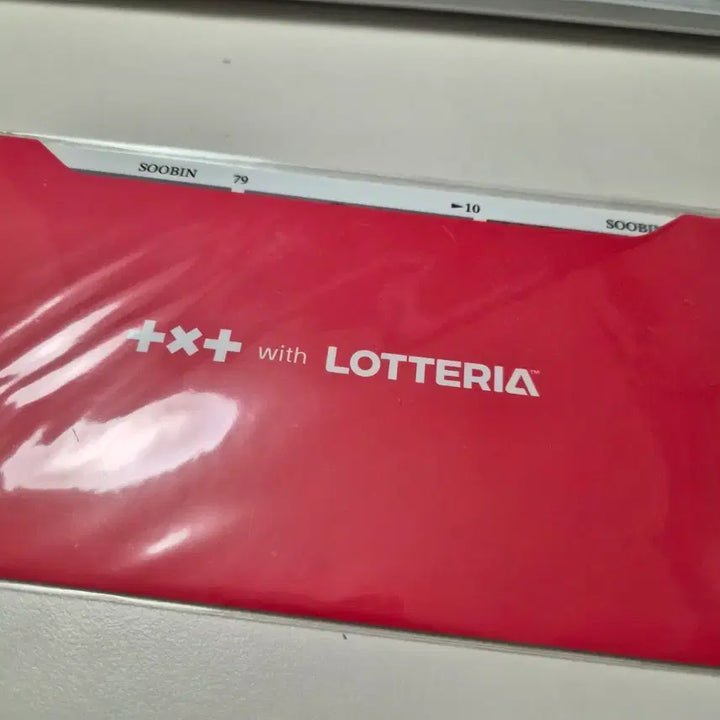 [BUNJANG] TXT Lotteia Item / TXT 투모로우바이투게더 롯데리아 팝니다