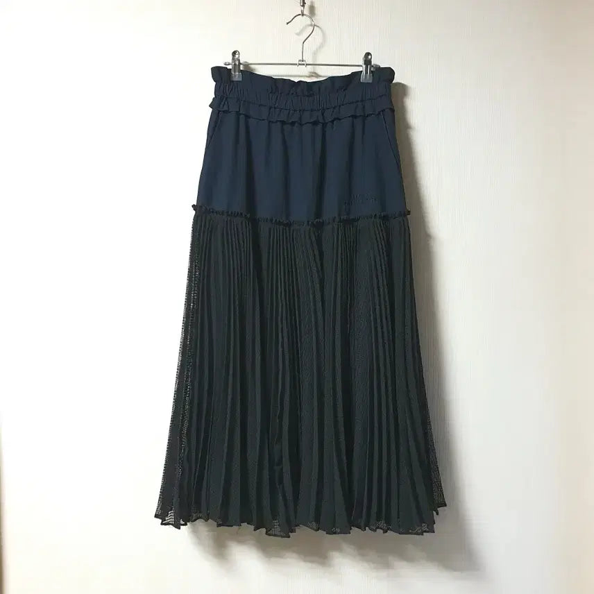 [SOLD OUT] 럭키슈에뜨 허리 밴딩 매쉬 플리츠 스커트 36 사이즈 정품