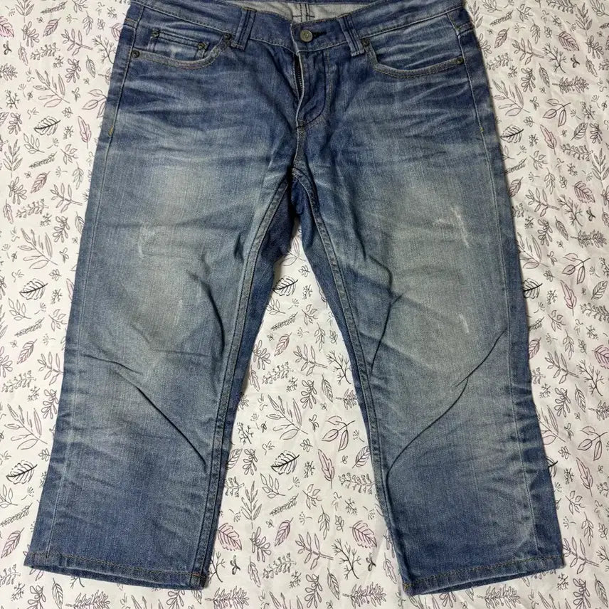 [BUNJANG] CROPPED DAMAGE JEANS / CROPPED DAMAGE JEANS