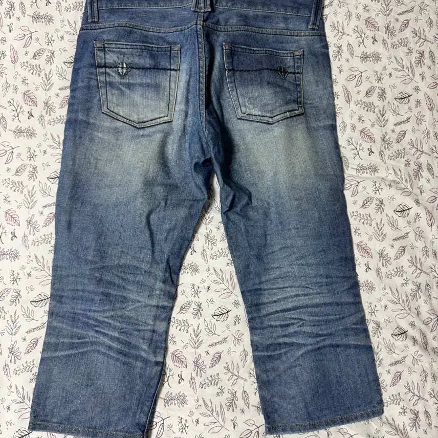 [BUNJANG] CROPPED DAMAGE JEANS / CROPPED DAMAGE JEANS