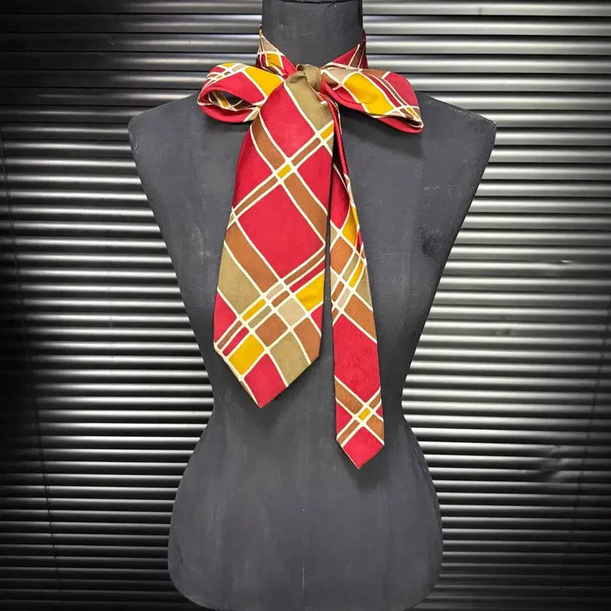 [BUNJANG] Dolce &amp; Gabbana D&amp;G Striped Ethnic Silk Necktie Vintage Red / 돌체앤가바나 D&amp;G 스트라이프 에스닉 실크 넥타이 빈티지 명품 레드 빨강