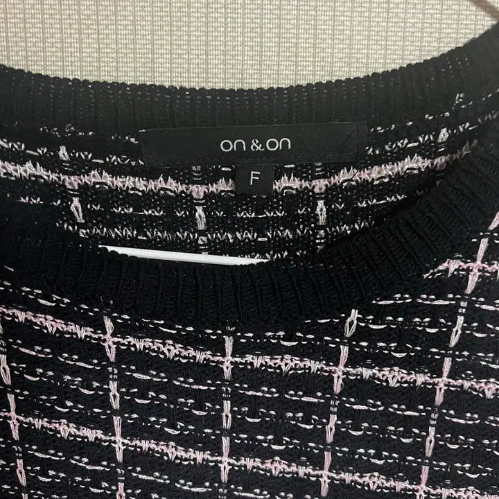 [BUNJANG] On&amp;On Short Sleeve Knit Top / 온앤온 반팔니트 프리사이즈 55