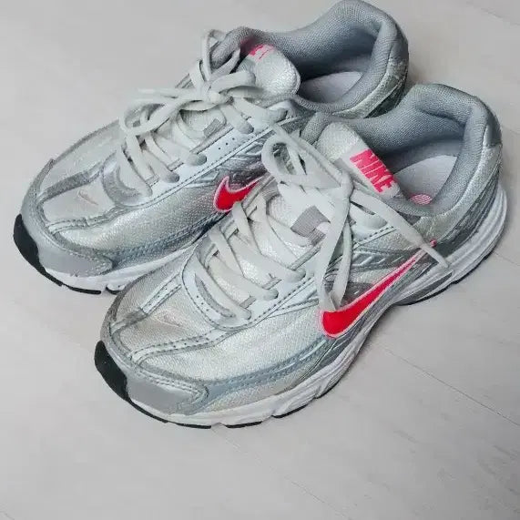 [BUNJANG] Nike Sport Trekking Sneakers / 나이키운동화 220mm
