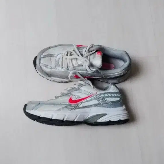 [BUNJANG] Nike Sport Trekking Sneakers / 나이키운동화 220mm