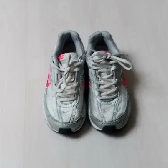 [BUNJANG] Nike Sport Trekking Sneakers / 나이키운동화 220mm