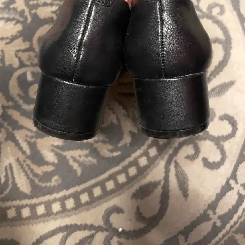[BUNJANG] Kuen (Women) Pumps Black Heels / 쿠에른 (우먼) 펌프스 블랙 구두
