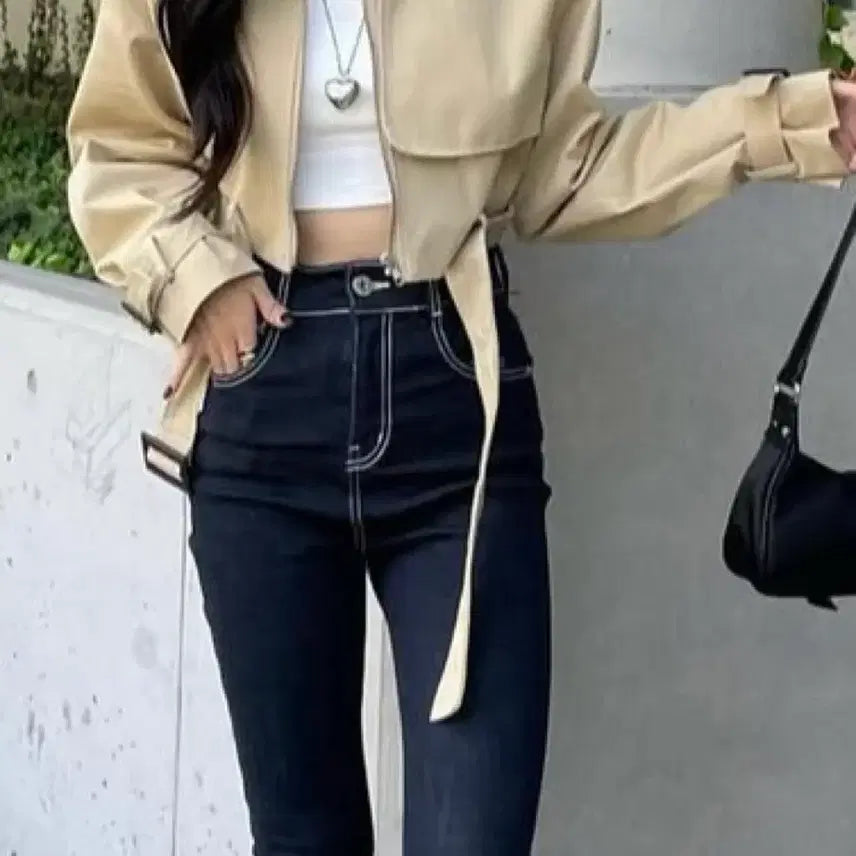 [BUNJANG] Unbranded Crop Trench Jacket Beige / 무료배송. 새상품. 크롭 트렌치 자켓 아우터 베이지색 어깨패드있