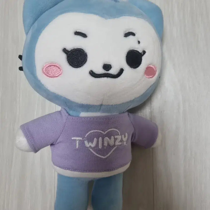 [BUNJANG] ITZY Ryujin TWINZY Plush Doll / ITZY TWINZY PLUSH인형 류찌