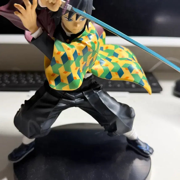 [BUNJANG] Demon Slayer Giyu Figure / 귀멸의칼날 기유 피규어 판매 합니다