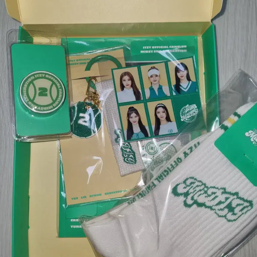[BUNJANG] ITZY MIDZY 2nd Official Kit / ITZY 공식 믿지 2기 키트