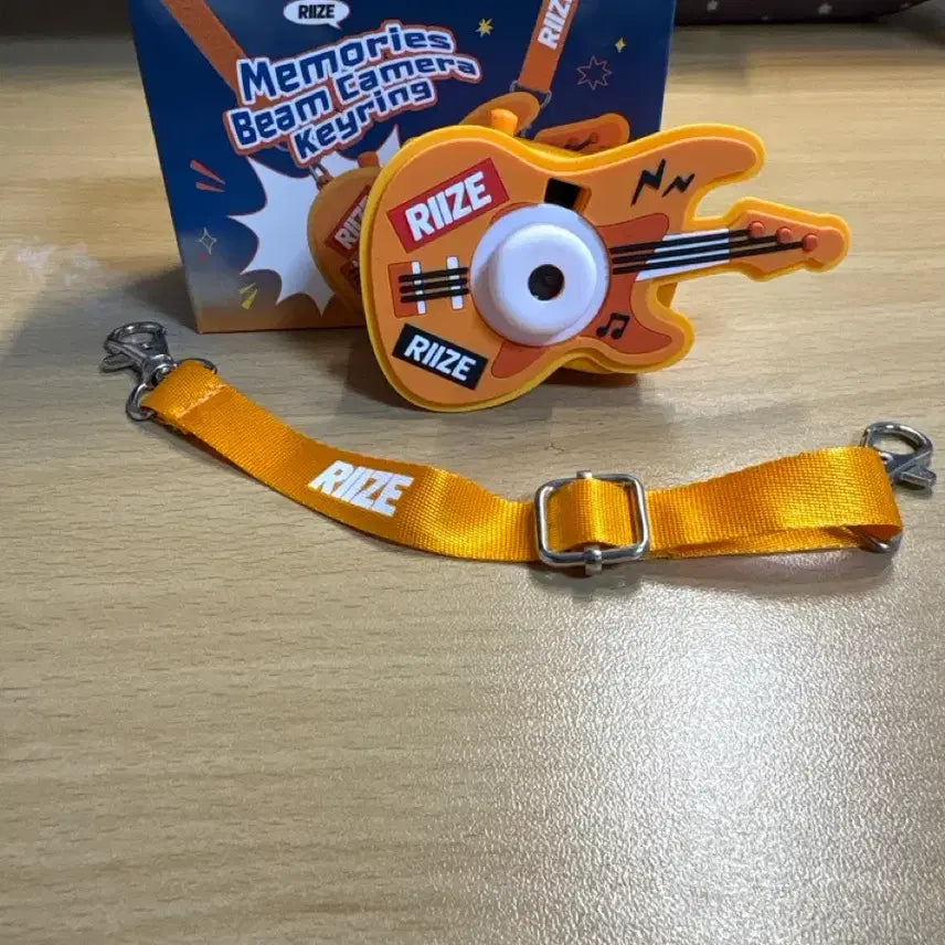 [BUNJANG] RIIZE Mega Coffee Beam Camera Keyring / 라이즈 메가커피 빔카메라 키링