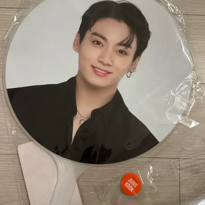 [BUNJANG] BTS Jungkook Official Picket / BTS 정국 우치와(이미지피켓)