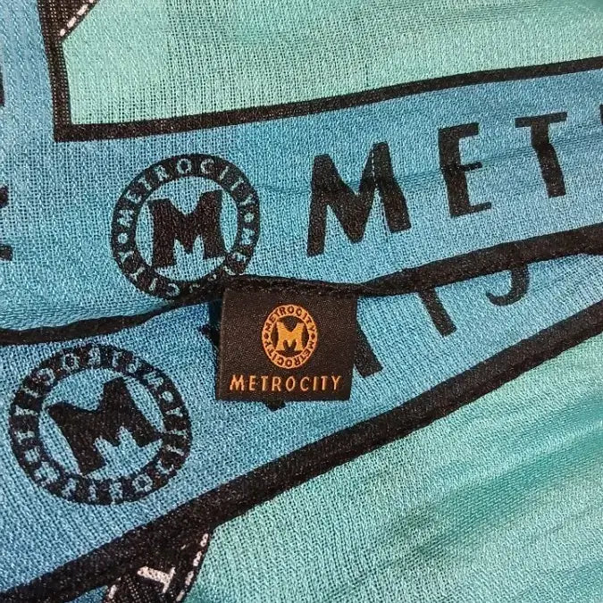 [BUNJANG] METROCITY Silk Scarf / 메트로시티 스카프 민트색 패턴