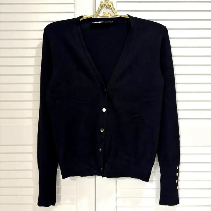 [BUNJANG] ZARA Black Gold Button Knit Cardigan S / ZARA 자라 블랙 골드버튼 니트 가디건 S
