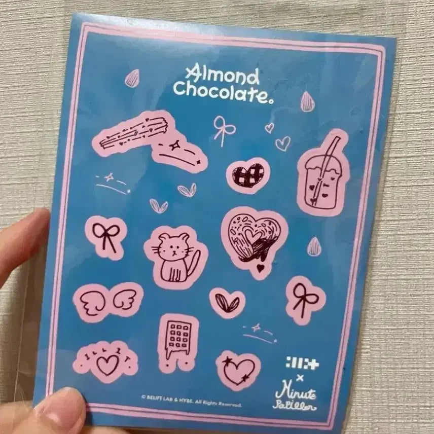 [BUNJANG] ILLIT Minewt Collaboration Sticker / 아일릿 한정 아몬트초콜릿 미뉴트 콜라보 스티커 아일릿굿즈