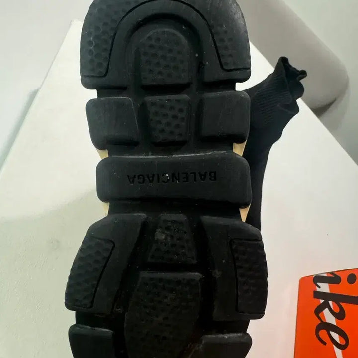 [BUNJANG] Balenciaga Speedrunner Sneakers / 발렌시아가 스피드러너 36