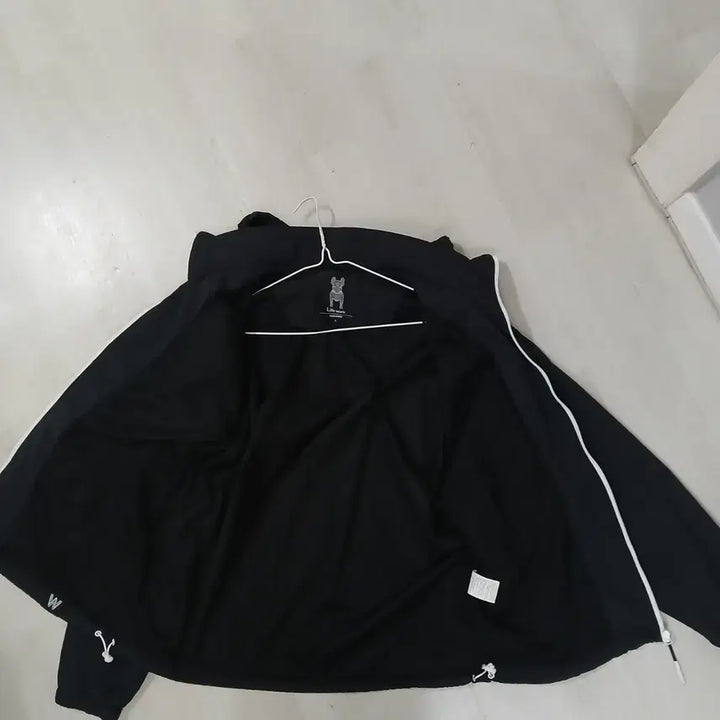 [SOLD OUT] 라이프워크 블랙 바람막이 점퍼 100~105
