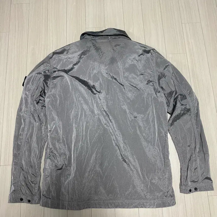 [SOLD OUT] 스톤아일랜드 나일론메탈 19ss 펄그레이 xl 사이즈 판매합니다.