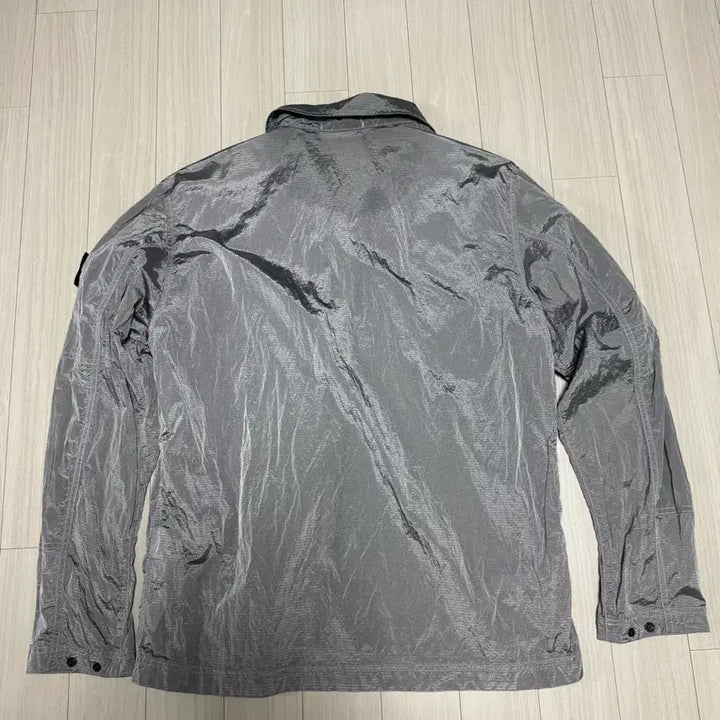 [SOLD OUT] 스톤아일랜드 나일론메탈 19ss 펄그레이 xl 사이즈 판매합니다.