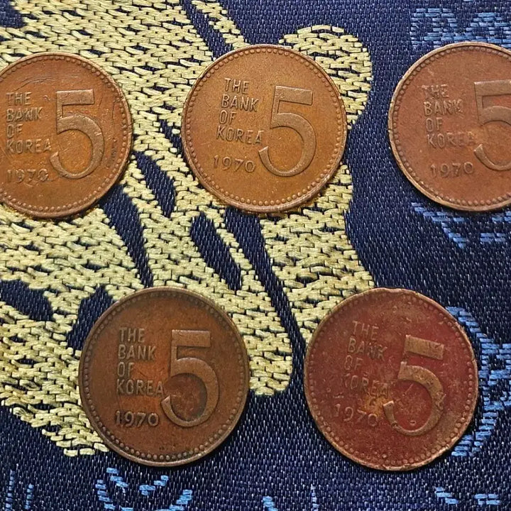[BUNJANG] 1970 5 Won Coins (5-Piece Bundle) / 1970년 5원 동전 5개 일괄