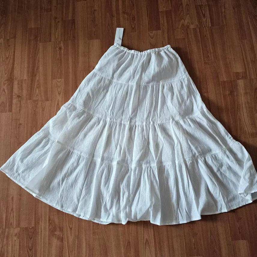 [SOLD OUT] GU 티어드 맥시 스커트 오프화이트 S사이즈 롱스커트 치마 캉캉스커트 옷