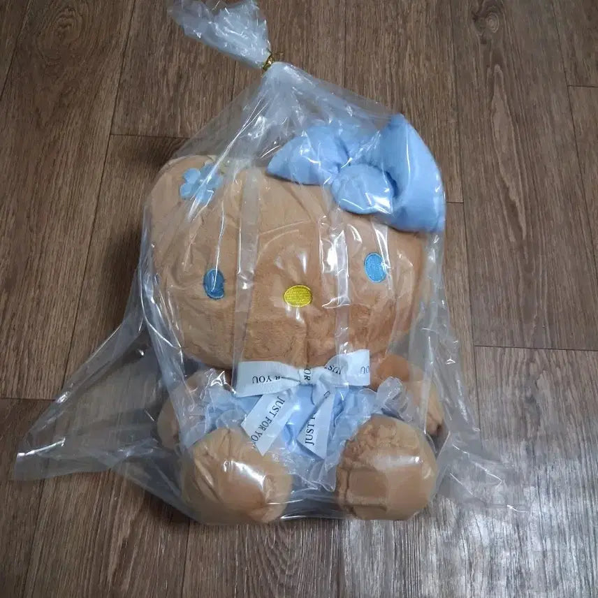 [BUNJANG] Hello Kitty Blue Ribbon Dress 30cm Plush / 헬로키티 인형 하늘색 리본 드레스 30센티(무료배송)