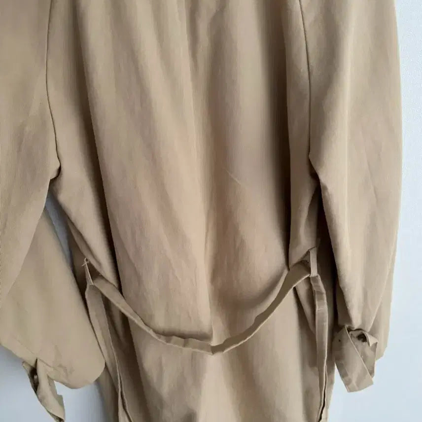 [BUNJANG] Beige Trench Coat with Waist Tie / 베이지 허리끈 트렌치코트