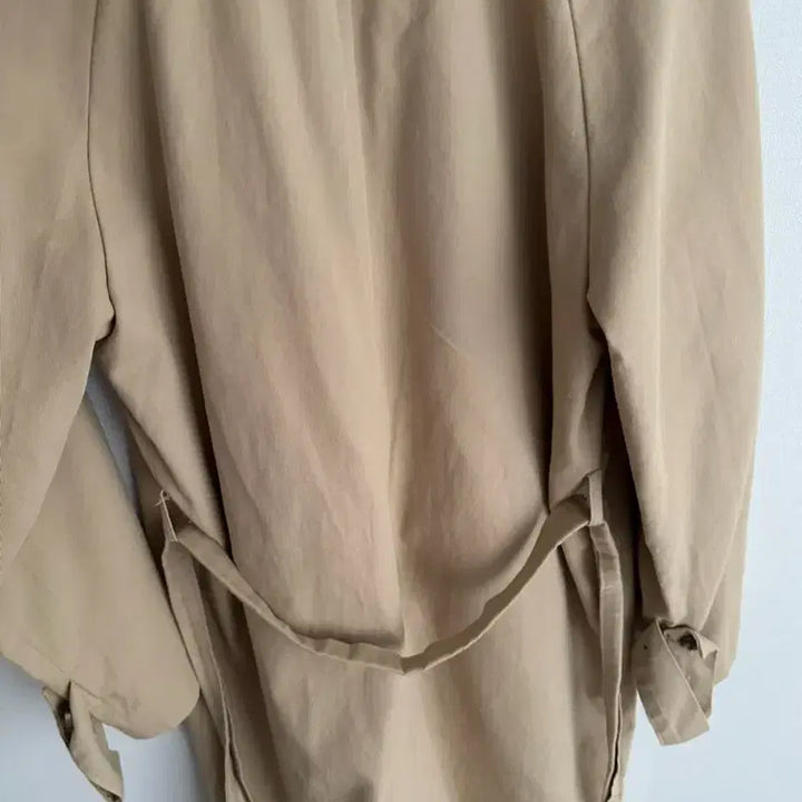 [BUNJANG] Beige Trench Coat with Waist Tie / 베이지 허리끈 트렌치코트