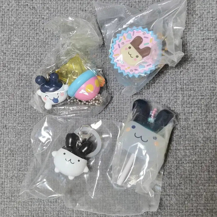 [BUNJANG] Tamagotchi UFO Gacha Medetshi Choco Candy Tamagotchi Mamechi, Kuchipatchi Bundle Set / 일괄)다마고치 ufo가챠 메지루시 초코 캔디 사탕 미미치 마메치 구치파치