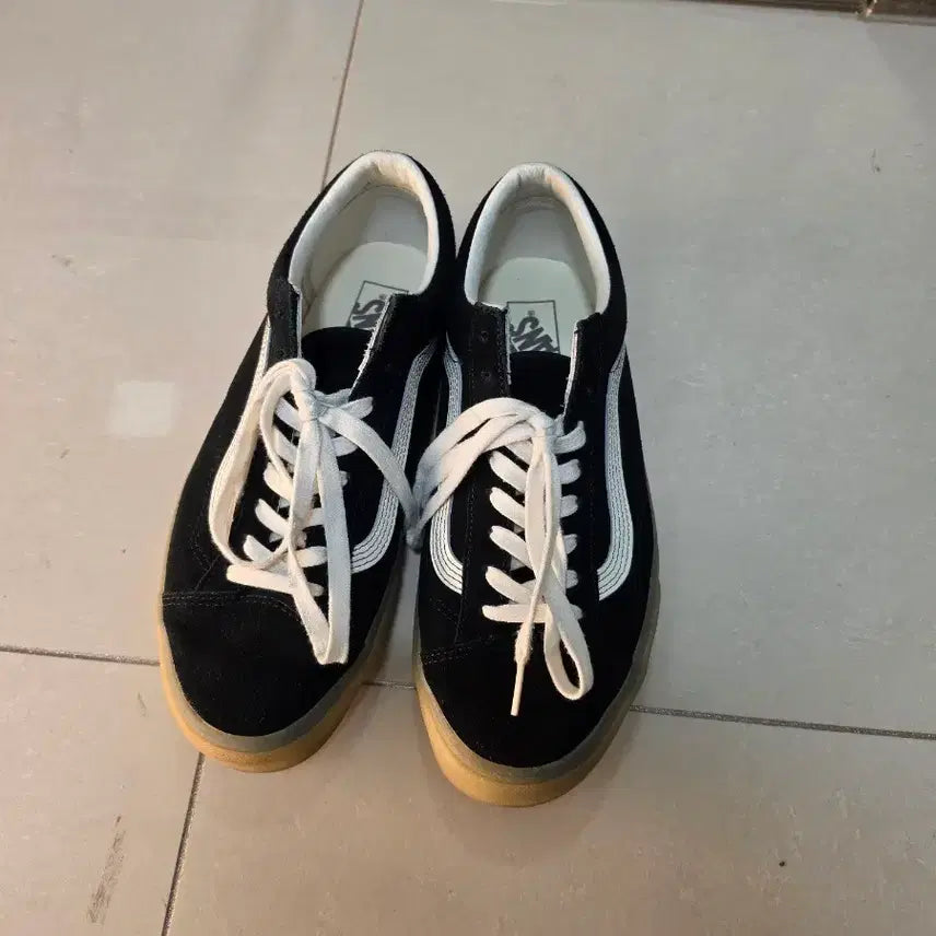 [BUNJANG] Vans Style 36 Black Sneakers / 반스 스타일 36 블랙 280