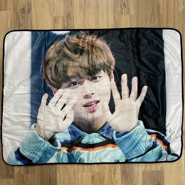 [BUNJANG] Park Jihoon Photocard Blanket / 박지훈 담요 포토담요
