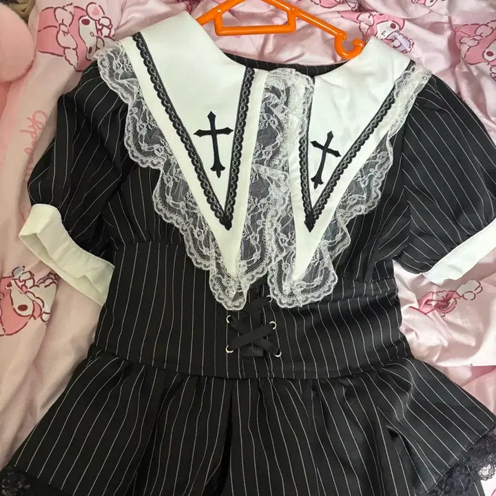[BUNJANG] MAZZ Cross Short Sleeve Setup / 마즈 십자가 반팔셋업