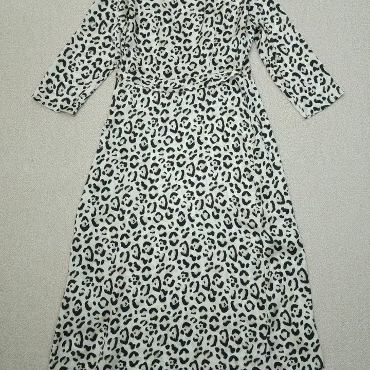 [BUNJANG] ZARA Leopard Print Long Wrap Dress / (XS)자라 여성 레오파드 롱 랩 원피스 긴팔 레이어드 M20W2856