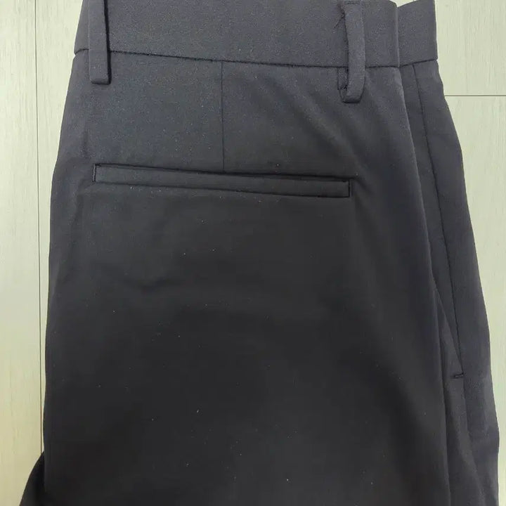 [SOLD OUT] 띠어리 네오테릭 제인 팬츠 블랙