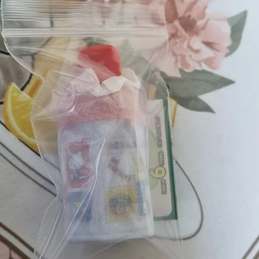 [BUNJANG] Sanrio Hello Kitty Retro Mini Trash Can Figure / 산리오 키티 헬로키티 레트로 미니 휴지통 가챠 2 피규어