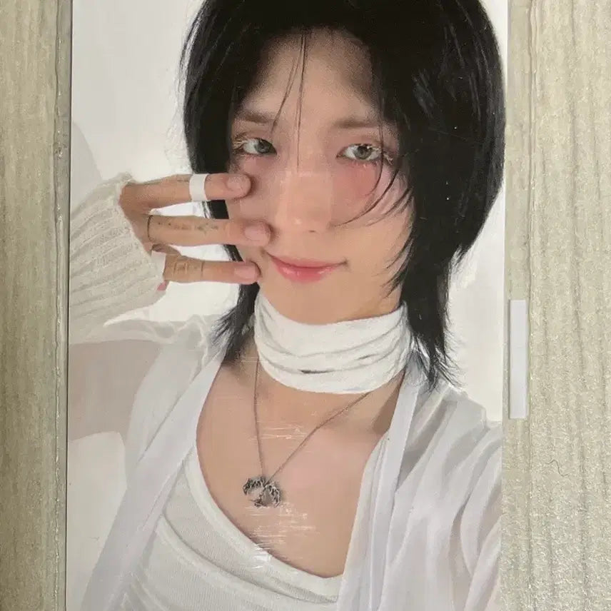 [SOLD OUT] [BUNJANG] Xdinary Heroes Junhan VMA Encore Online POB Photocard / 엑디즈 준한 뷰마 앙콘 온라인 4만원 특전 포카 포토카드