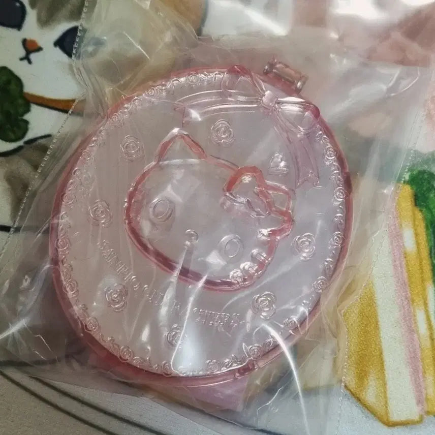 [SOLD OUT] 산리오 키티 거울 키라키라 화장품 코스메틱 가챠 키링 피규어