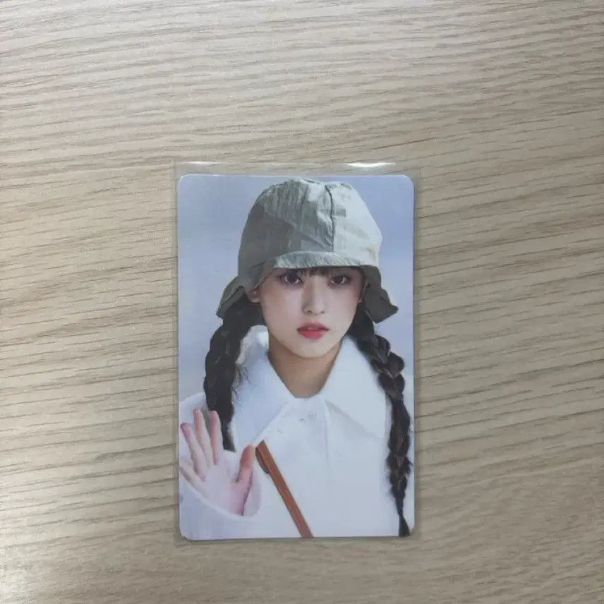 [BUNJANG] NewJeans Haerin Photocard / 뉴진스 해린님 포토카드(배송비 포함)