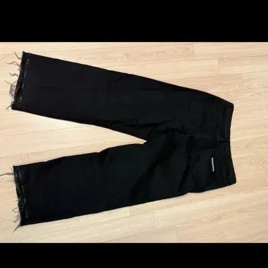[BUNJANG] Junnue P16 Black Denim Jeans / 준느 p16 흑청 라지사이즈
