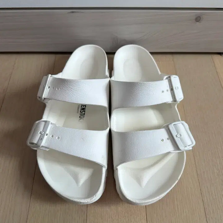 [BUNJANG] Birkenstock Arizona EVA Sandals White (245) / 버켄스탁 아리조나 에바 EVA 245 화이트