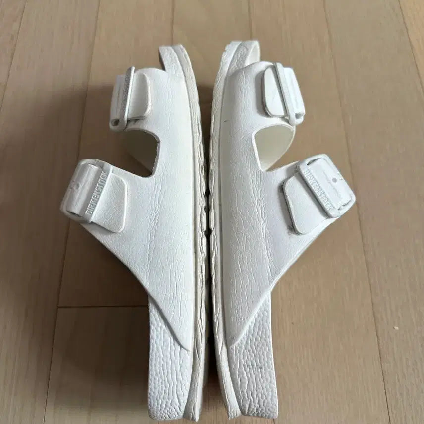 [BUNJANG] Birkenstock Arizona EVA Sandals White (245) / 버켄스탁 아리조나 에바 EVA 245 화이트