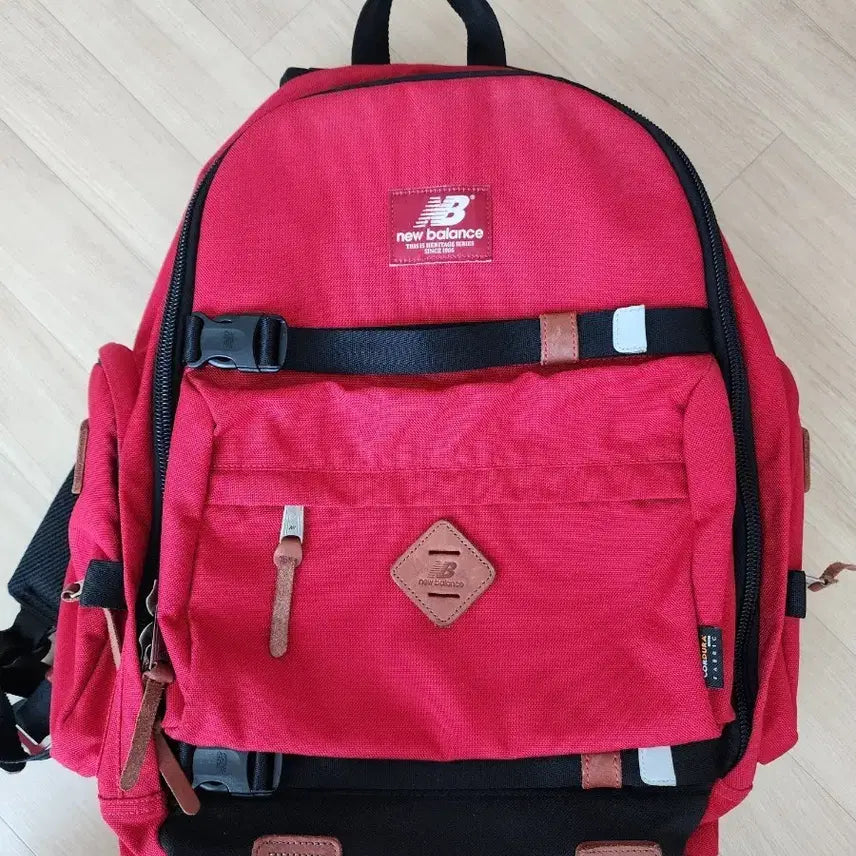 [BUNJANG] New Balance Vintage USA Leather Patch Backpack Bag / 빈티지 뉴발란스 USA 백팩 가방