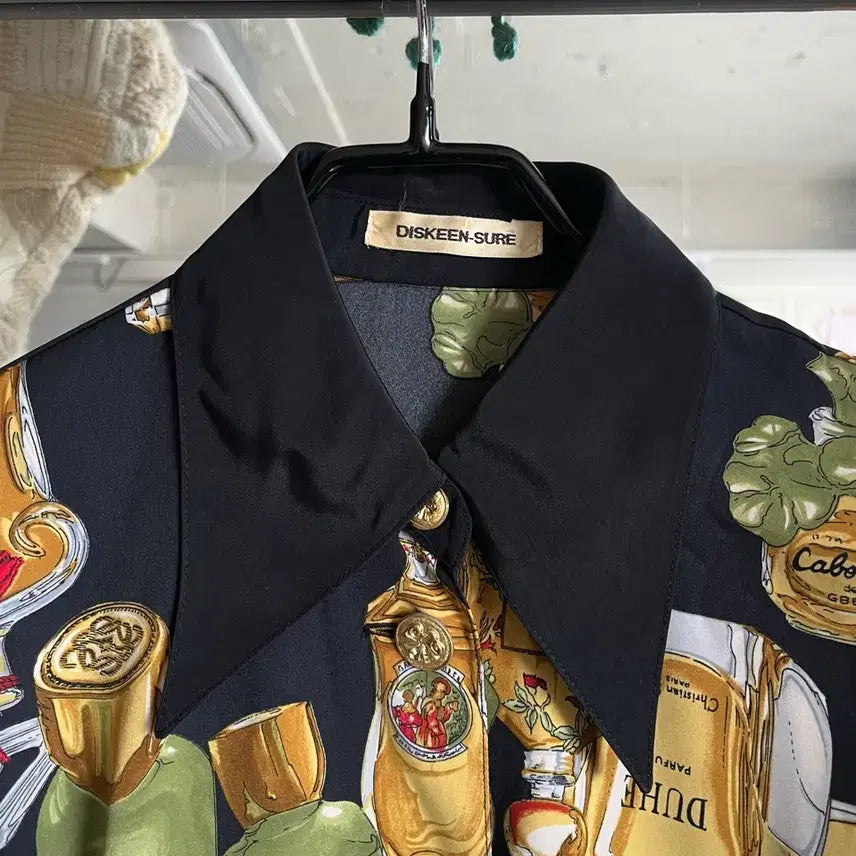 [BUNJANG] Vintage Japanese Perfume Pattern Poly Shirt / 1980s-90s JPN 일본 빈티지 엔틱 퍼퓸 그래픽 패턴 폴리 셔츠