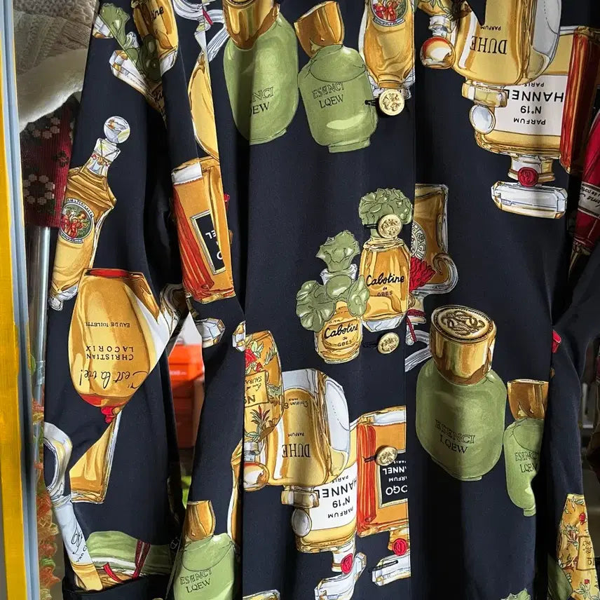 [BUNJANG] Vintage Japanese Perfume Pattern Poly Shirt / 1980s-90s JPN 일본 빈티지 엔틱 퍼퓸 그래픽 패턴 폴리 셔츠
