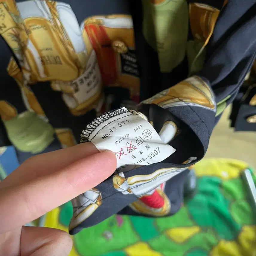 [BUNJANG] Vintage Japanese Perfume Pattern Poly Shirt / 1980s-90s JPN 일본 빈티지 엔틱 퍼퓸 그래픽 패턴 폴리 셔츠